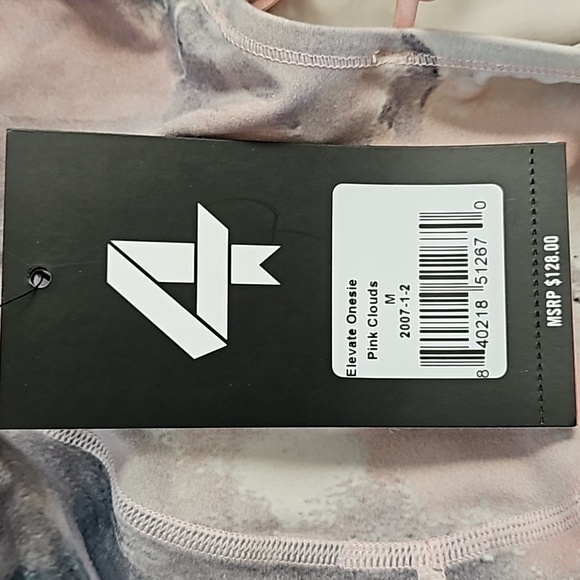 NWT FourLaps Elevate Onesie Size M in Pink Clouds ($128 MSRP) - Picture 6 of 9
